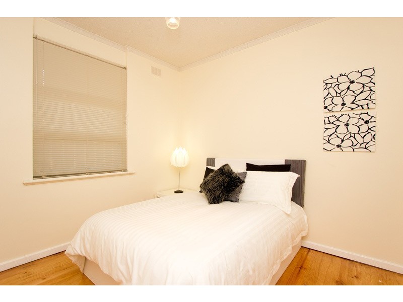 95 McInerney Ave, Mitchell Park SA 5043