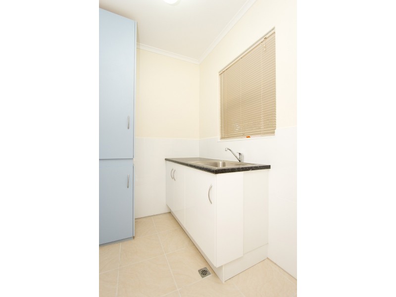 95 McInerney Ave, Mitchell Park SA 5043