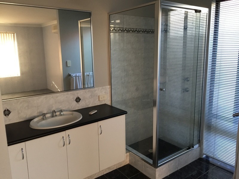 3 Ameer Cres, Bertram WA 6167