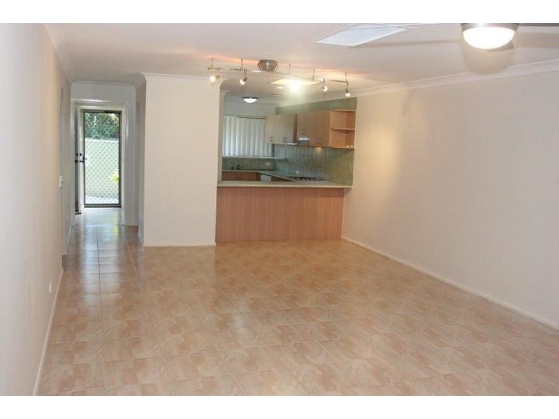 4/7 Sunbird Street, Burleigh Waters QLD 4220