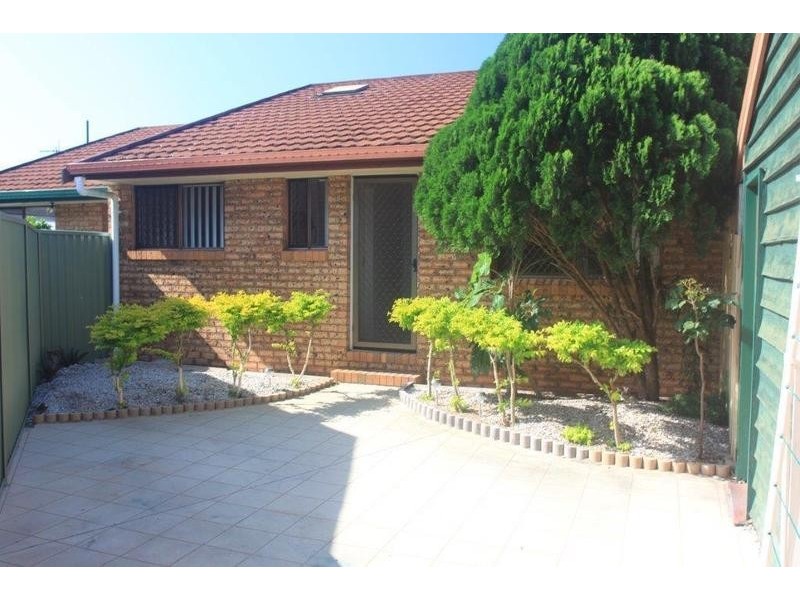 4/7 Sunbird Street, Burleigh Waters QLD 4220
