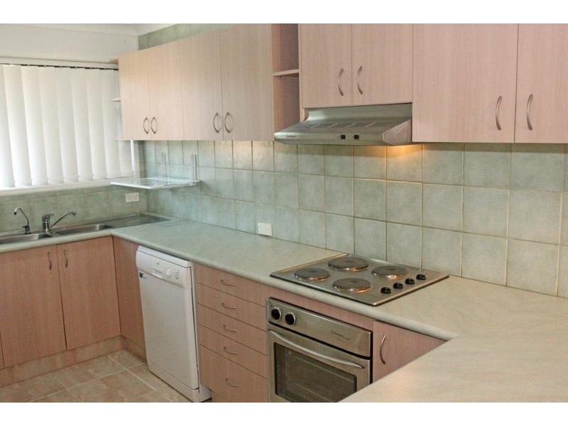 4/7 Sunbird Street, Burleigh Waters QLD 4220
