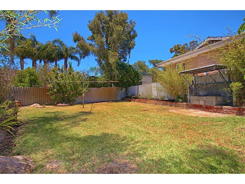 182 Collier Road, Embleton WA 6062