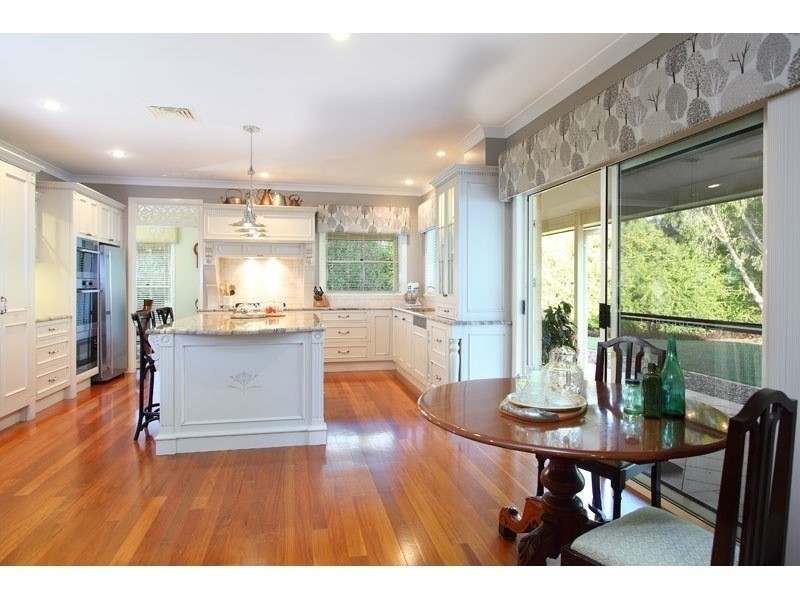 4 Bunya Lake Court, Bunya QLD 4055