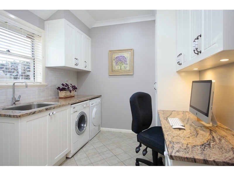 4 Bunya Lake Court, Bunya QLD 4055