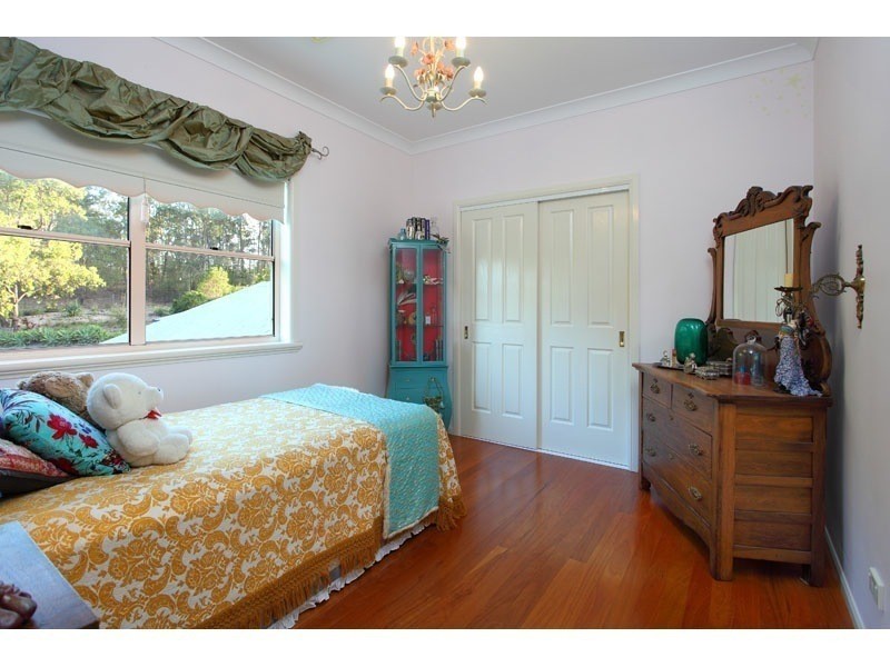 4 Bunya Lake Court, Bunya QLD 4055