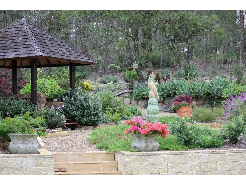 4 Bunya Lake Court, Bunya QLD 4055