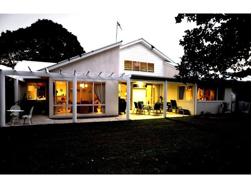 174  KINGFISHER PARADE, Toogoom QLD 4655
