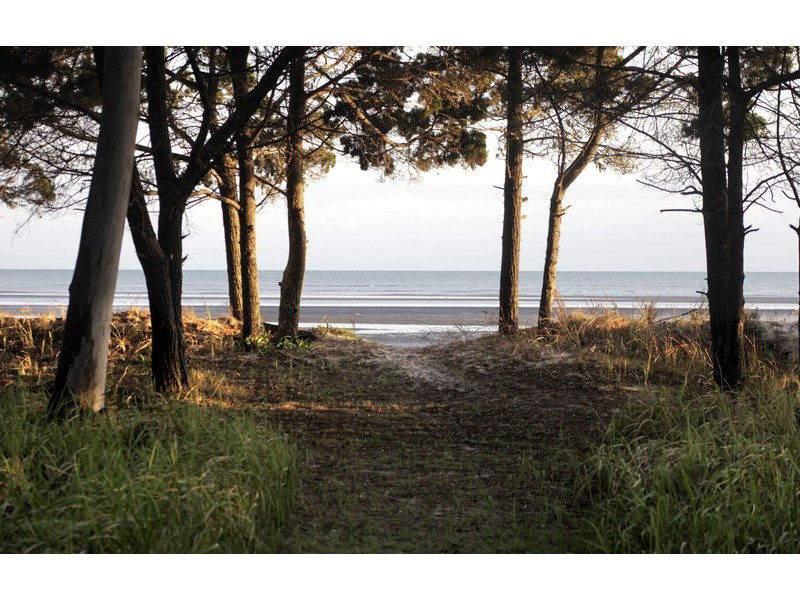 174  KINGFISHER PARADE, Toogoom QLD 4655