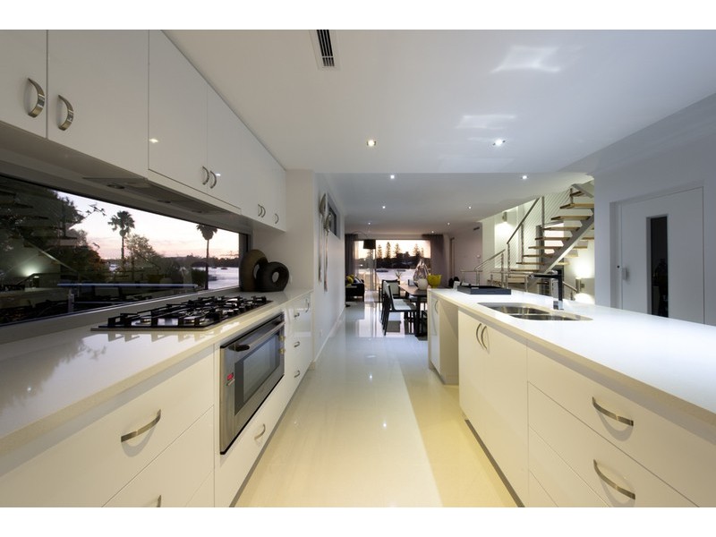 35 Riverside Rd, East Fremantle WA 6158