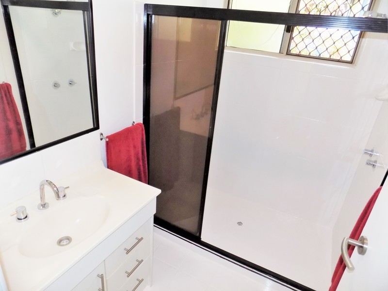 28 WESTVIEW RD, Currumbin QLD 4223