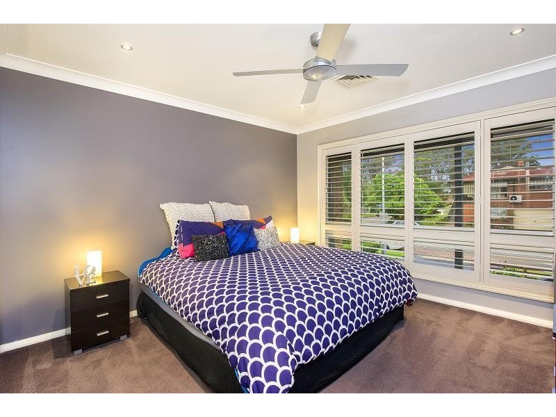 12 Smallwood Road, Mcgraths Hill NSW 2756