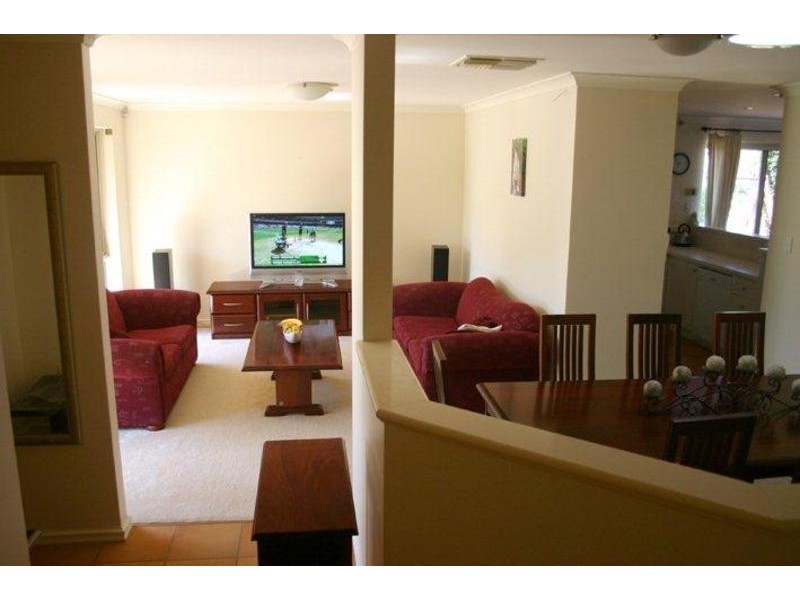 31 Justinian Street, Palmyra WA 6157