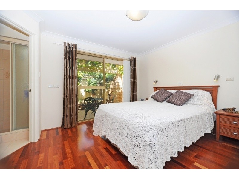 11 Leopold Court, Woodvale WA 6026