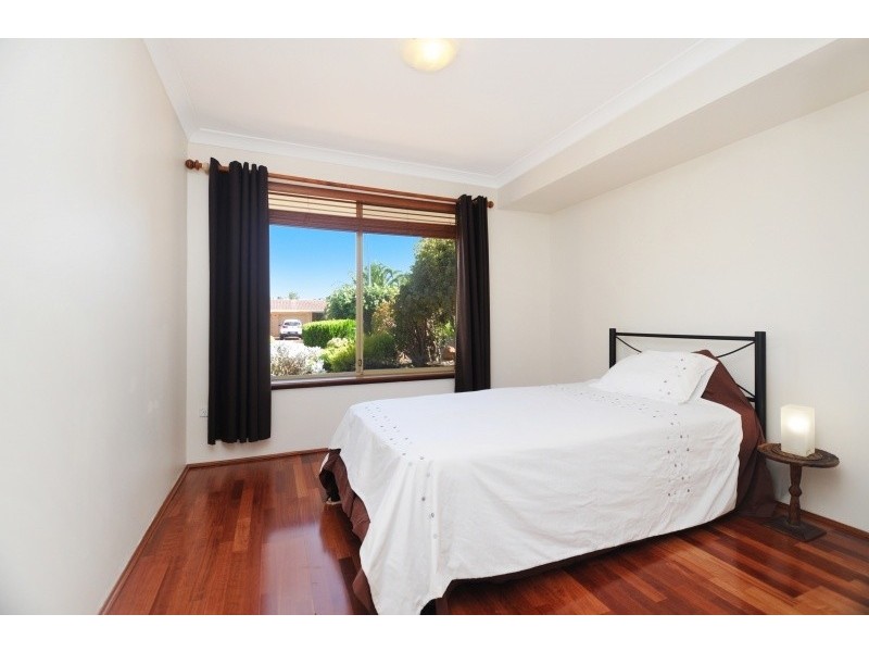 11 Leopold Court, Woodvale WA 6026