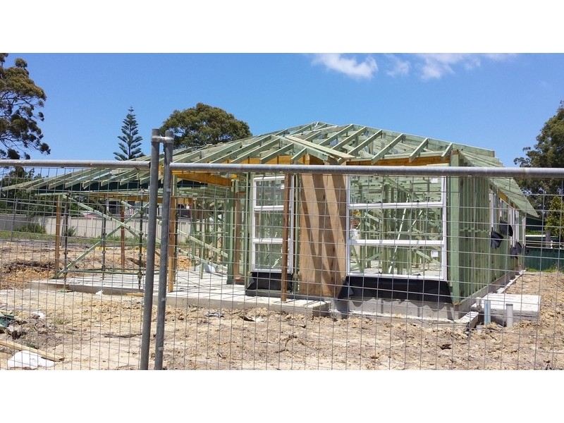 100 LINKS AVE, Sanctuary Point NSW 2540