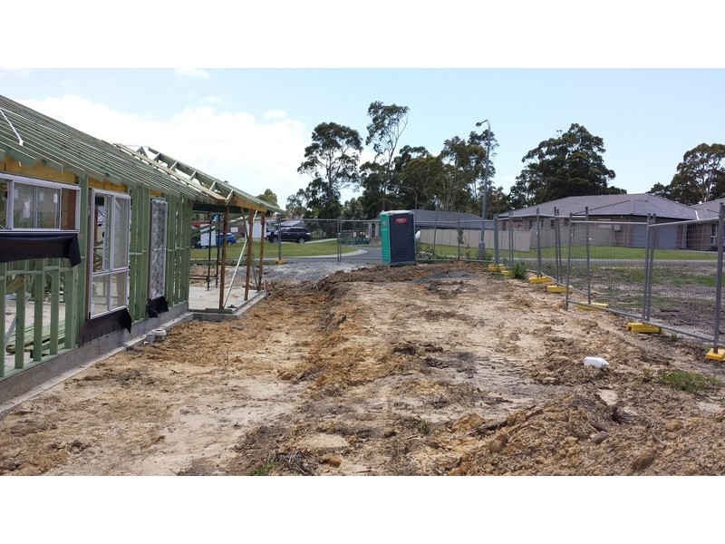 100 LINKS AVE, Sanctuary Point NSW 2540