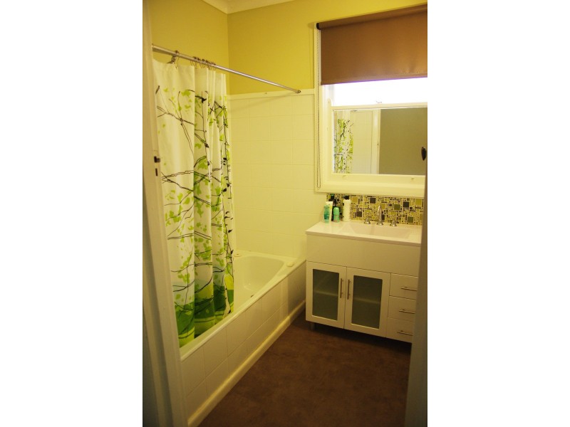 115 School Road, Wandiligong VIC 3744