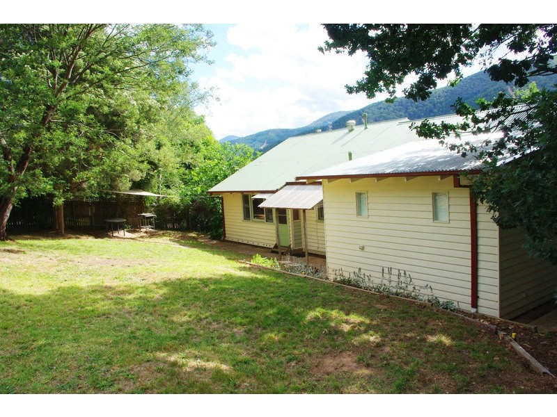 115 School Road, Wandiligong VIC 3744