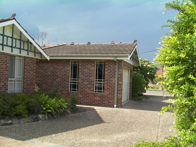 1/53 Dymock Street, Balgownie NSW 2519