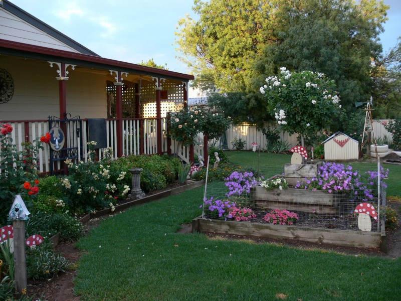 15 Willbe Street, Eugowra NSW 2806