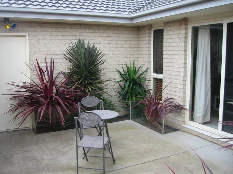 11 Dora Street, Jerrabomberra NSW 2619