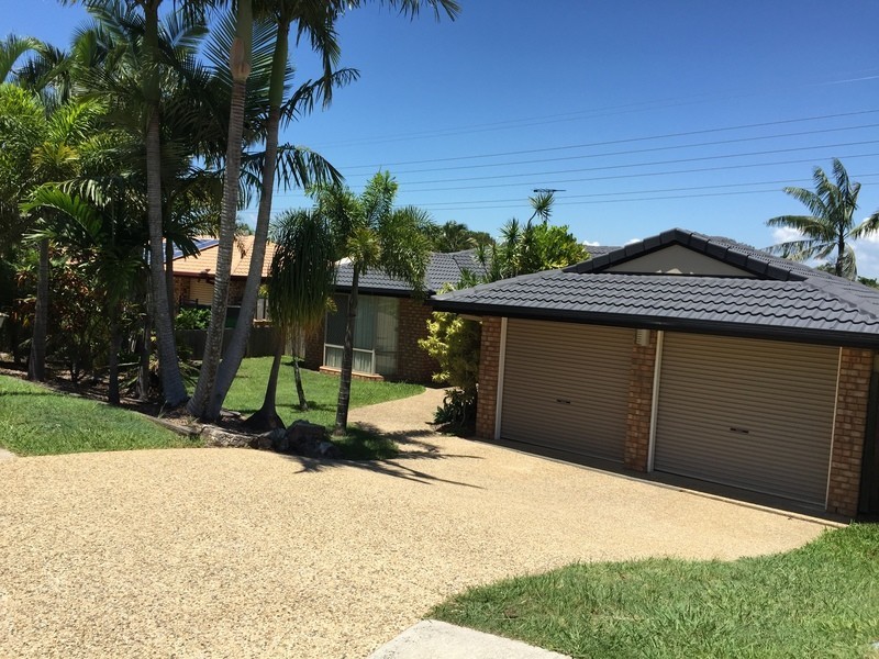 24 Hinchcliffe St, Tanah Merah QLD 4128
