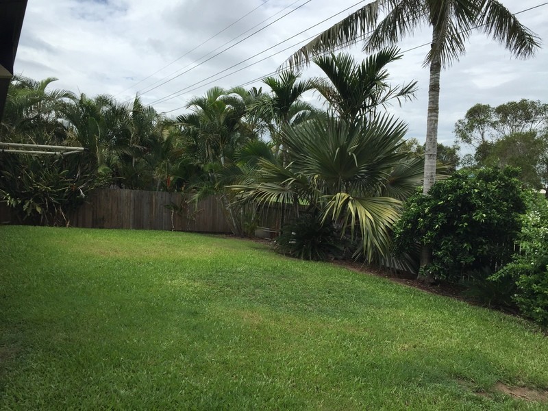 24 Hinchcliffe St, Tanah Merah QLD 4128