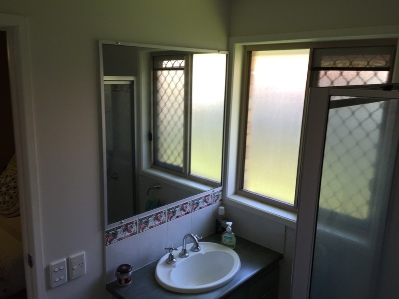 24 Hinchcliffe St, Tanah Merah QLD 4128