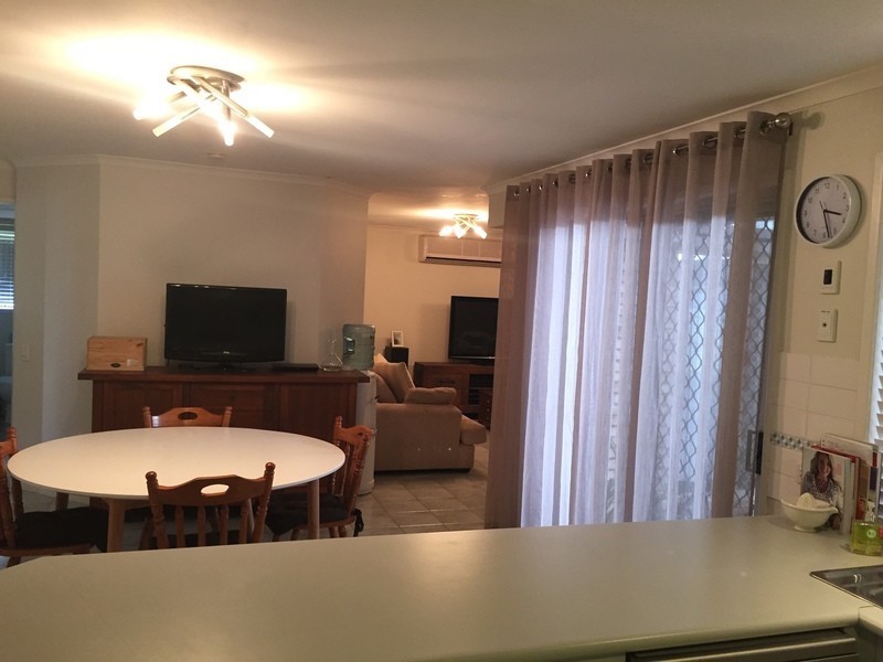 24 Hinchcliffe St, Tanah Merah QLD 4128