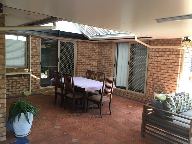 24 Hinchcliffe St, Tanah Merah QLD 4128