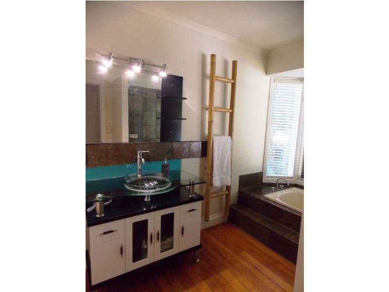 221 Panorama Drive, Rosemount QLD 4560