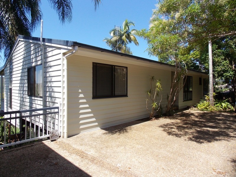 221 Panorama Drive, Rosemount QLD 4560