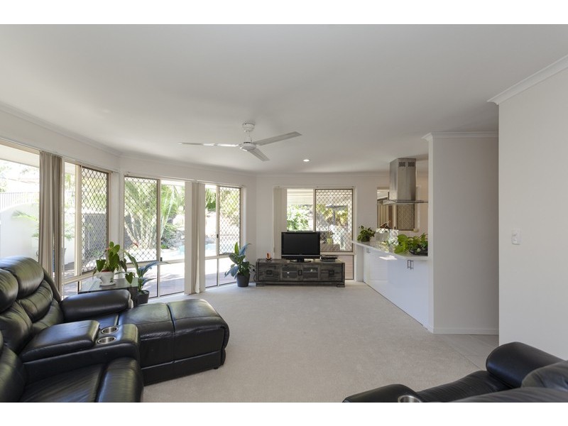 65 Allied Drive, Arundel QLD 4214