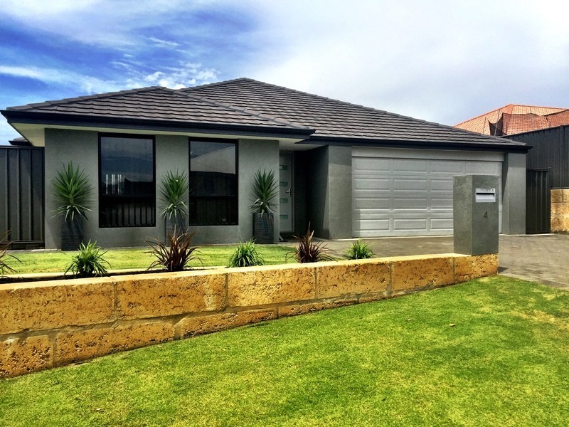 4 Sadler Circuit, Australind WA 6233