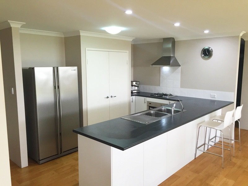 4 Sadler Circuit, Australind WA 6233