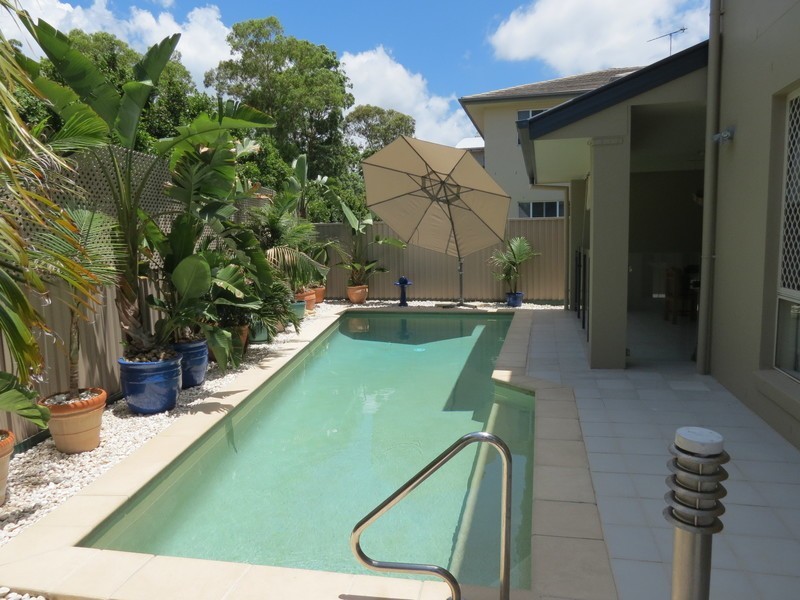 1 Fairmont Crt, Banora Point NSW 2486