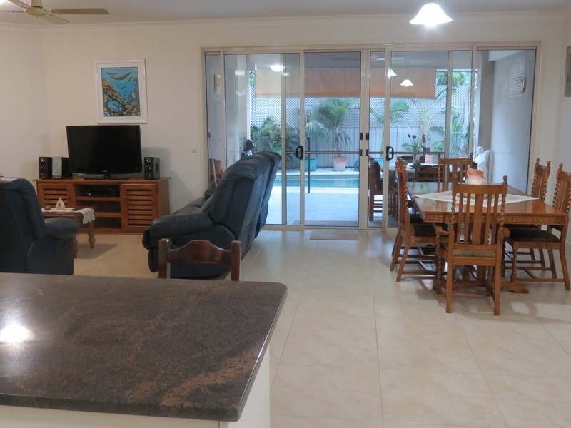 1 Fairmont Crt, Banora Point NSW 2486