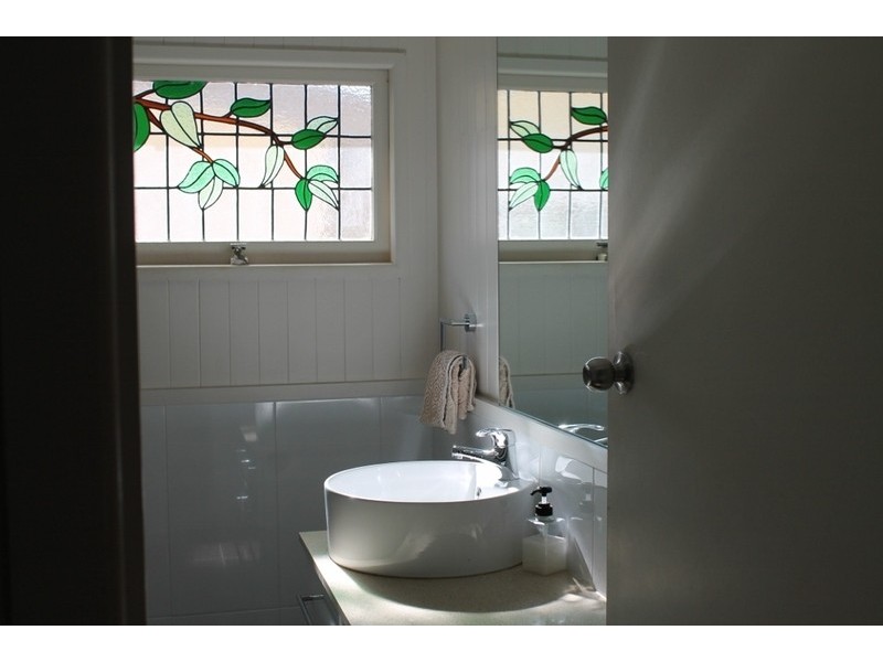 5 Second avenue, Labrador QLD 4215