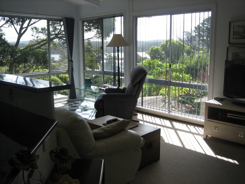 126 Canberra Crs, Burrill Lake NSW 2539