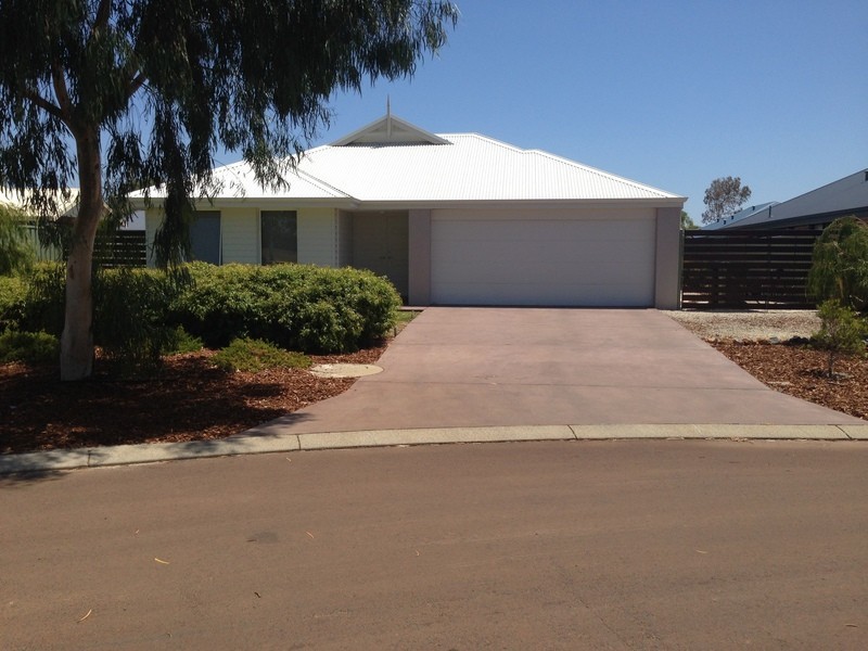 12 Olearia Crescent, Margaret River WA 6285