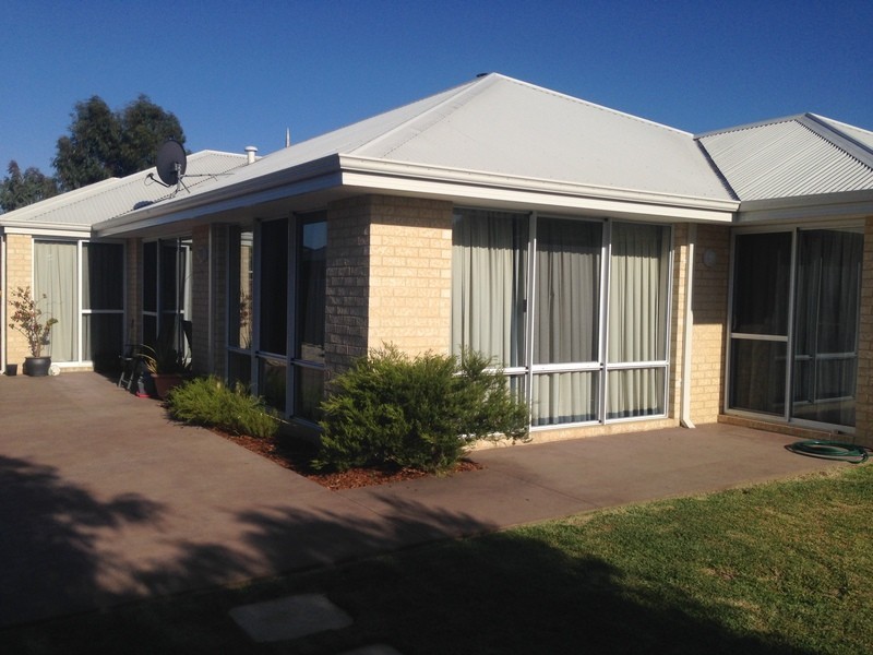 12 Olearia Crescent, Margaret River WA 6285