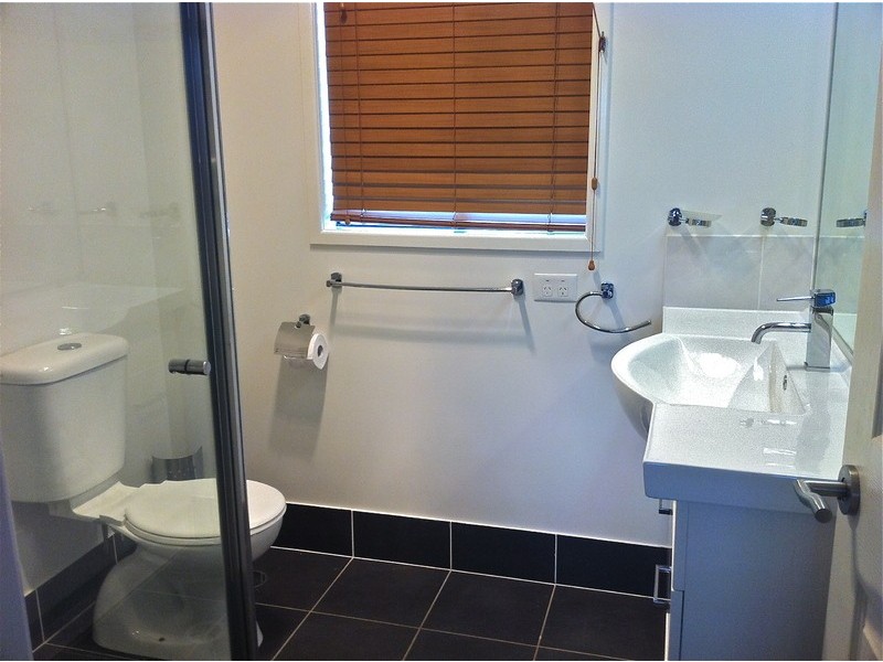 50 – 52 Bauer Drive, Mundoolun QLD 4285