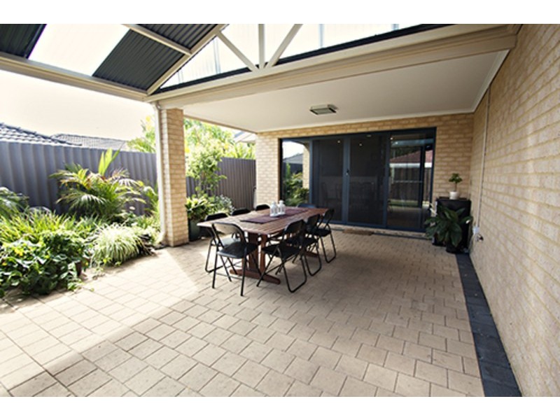 14B Downsborough Ave, Kewdale WA 6105