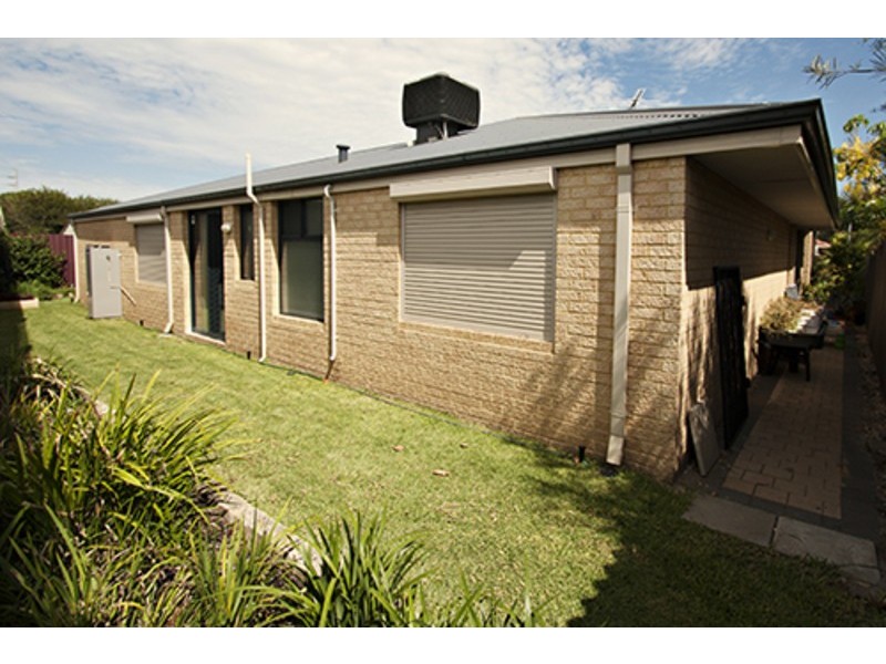 14B Downsborough Ave, Kewdale WA 6105