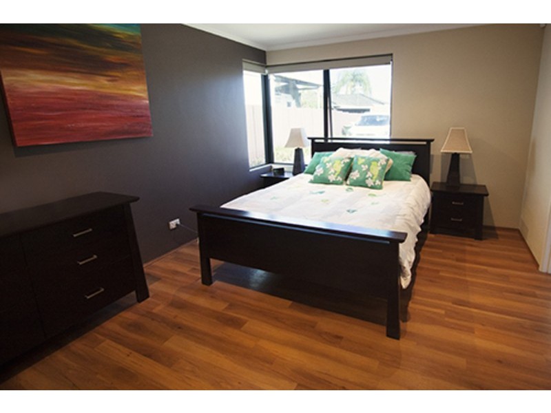 14B Downsborough Ave, Kewdale WA 6105