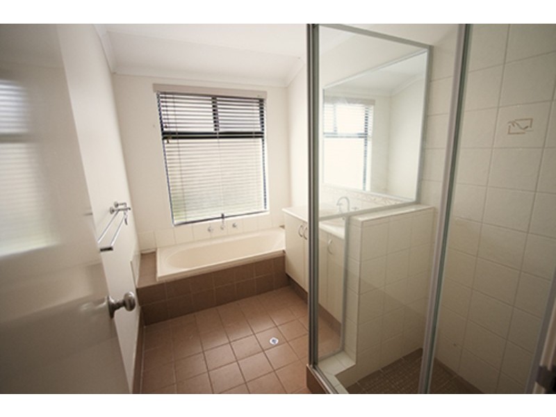 14B Downsborough Ave, Kewdale WA 6105