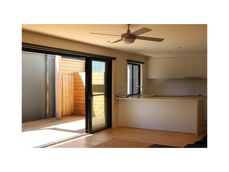 2/5 Wynne Rd, San Remo VIC 3925