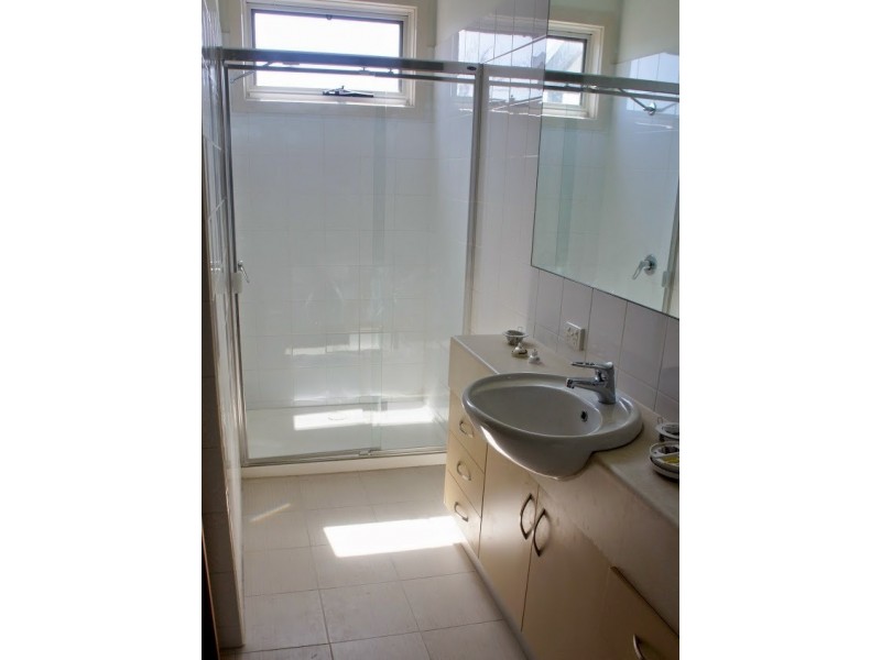 32 Spring St, Port Albert VIC 3971