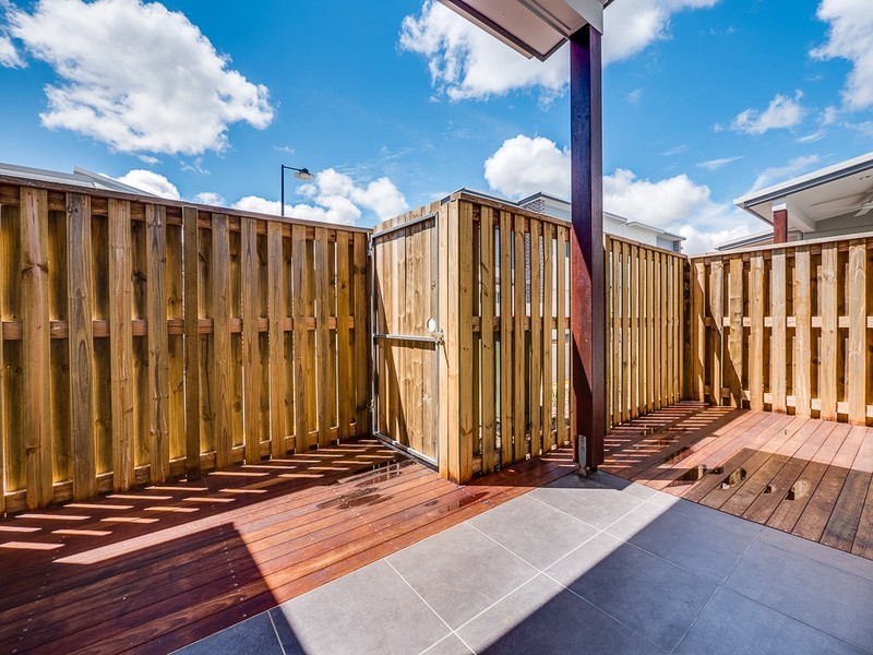 16 Warrumbungle Parade, Fitzgibbon QLD 4018